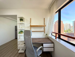 Lucky Plaza (D9), Apartment #563728601